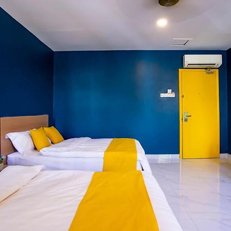 Beez Hotel Куала-Лумпур Экстерьер фото