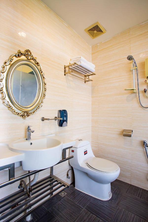 Beez Hotel Куала-Лумпур Экстерьер фото