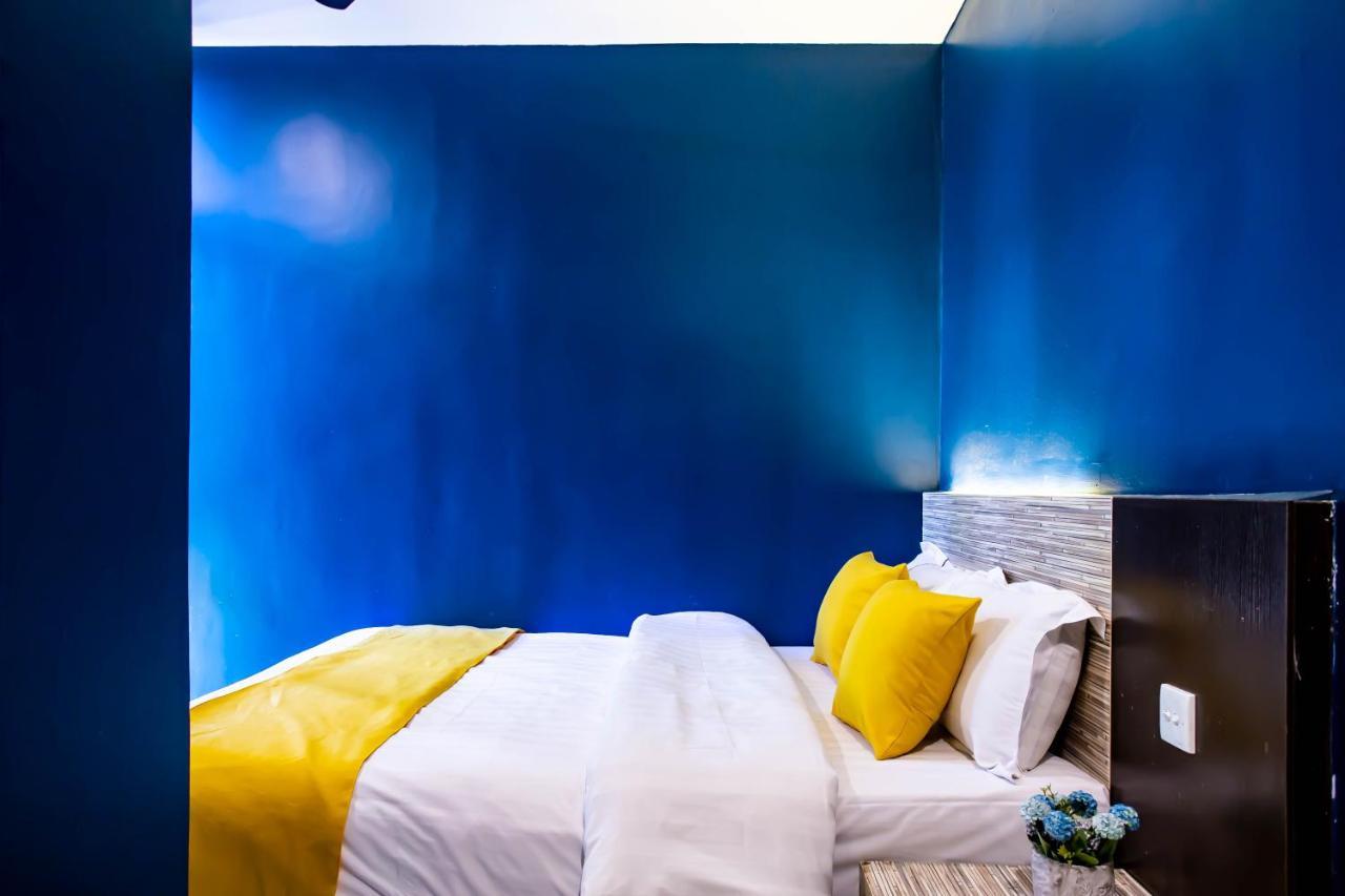 Beez Hotel Куала-Лумпур Экстерьер фото